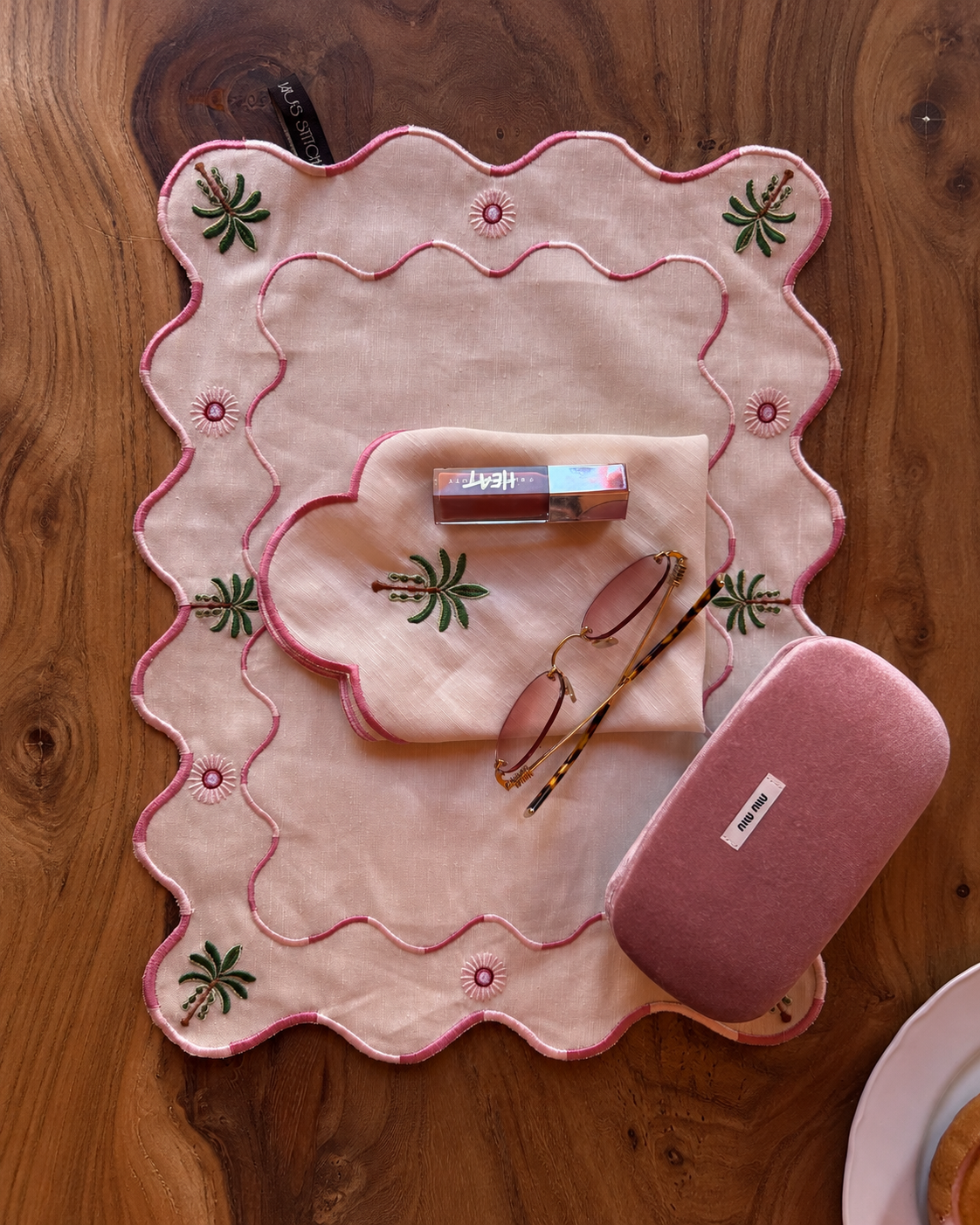 The Ziggy Palm Napkin - Powder Pink